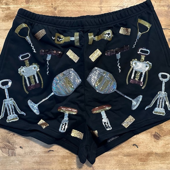 RARE QUEEN OF SPARKLES Black Wine and Corkscrew Shorts - Picture 1 of 3